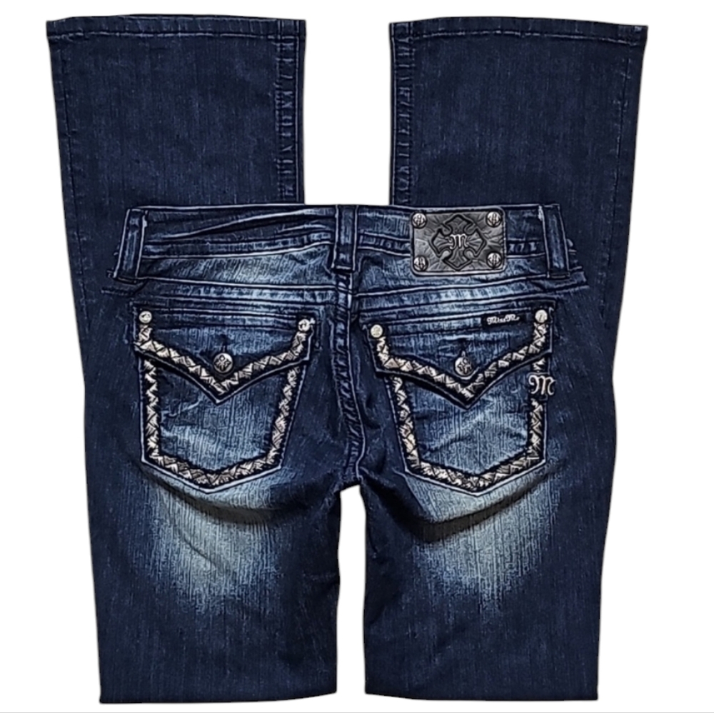 💥Miss Me Signature-Rise Bootcut Jeans. Women's Size: Waist 30x34 Inseam.